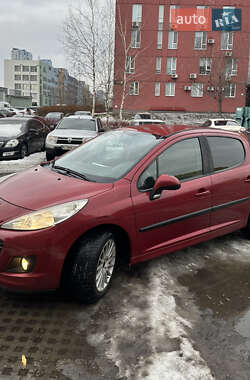 Хэтчбек Peugeot 207 2010 в Киеве