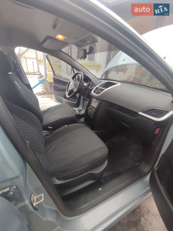 Хэтчбек Peugeot 207 2010 в Белой Церкви фото 11 Хэтчбек Peugeot 207 2010 в Белой Церкви