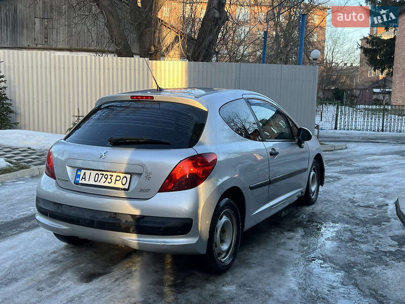 Хэтчбек Peugeot 207 2006 в Белой Церкви фото 5 Хэтчбек Peugeot 207 2006 в Белой Церкви