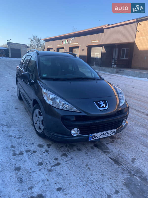 Универсал Peugeot 207 2009 в Корце фото Универсал Peugeot 207 2009 в Корце