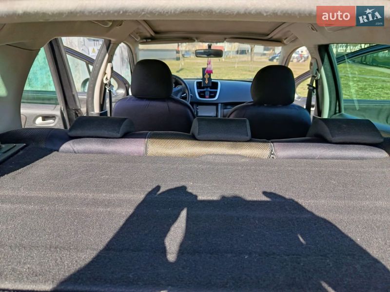 Универсал Peugeot 207 2009 в Стрые