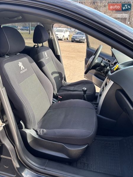 Хэтчбек Peugeot 207 2012 в Киеве фото 14 Хэтчбек Peugeot 207 2012 в Киеве