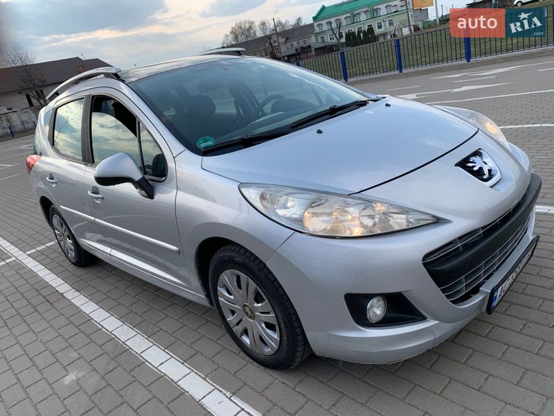 Peugeot 207 2011
