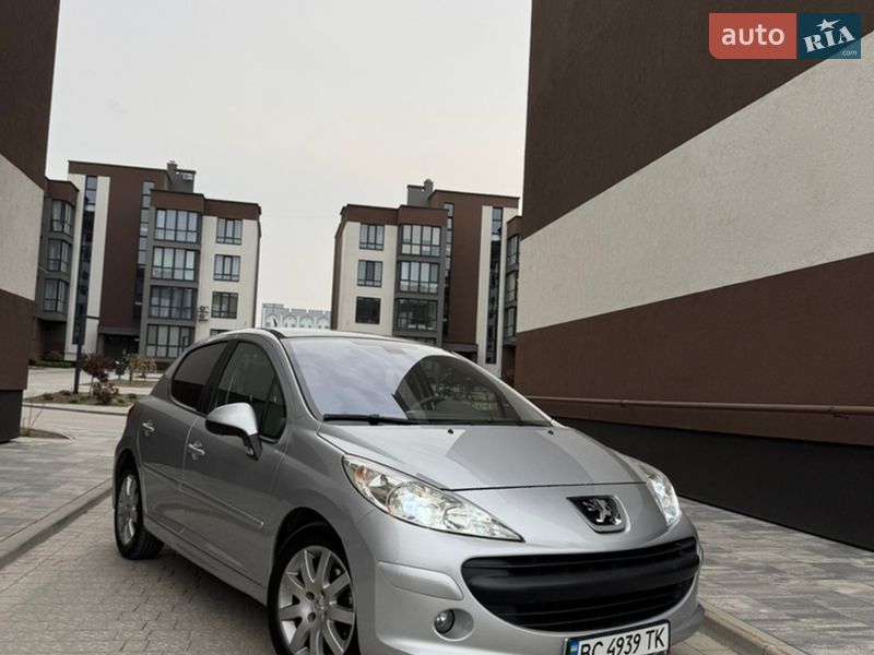 Хэтчбек Peugeot 207 2007 в Львове
