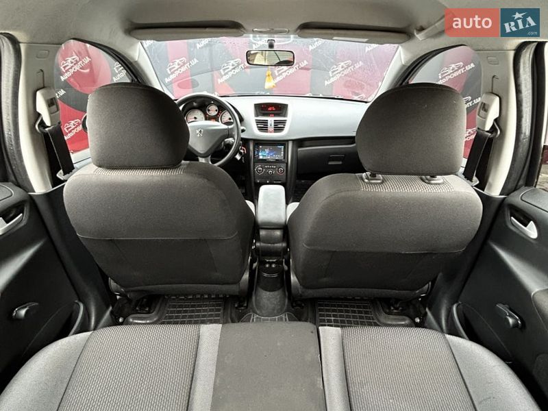 Хетчбек Peugeot 207 2010 в Сумах