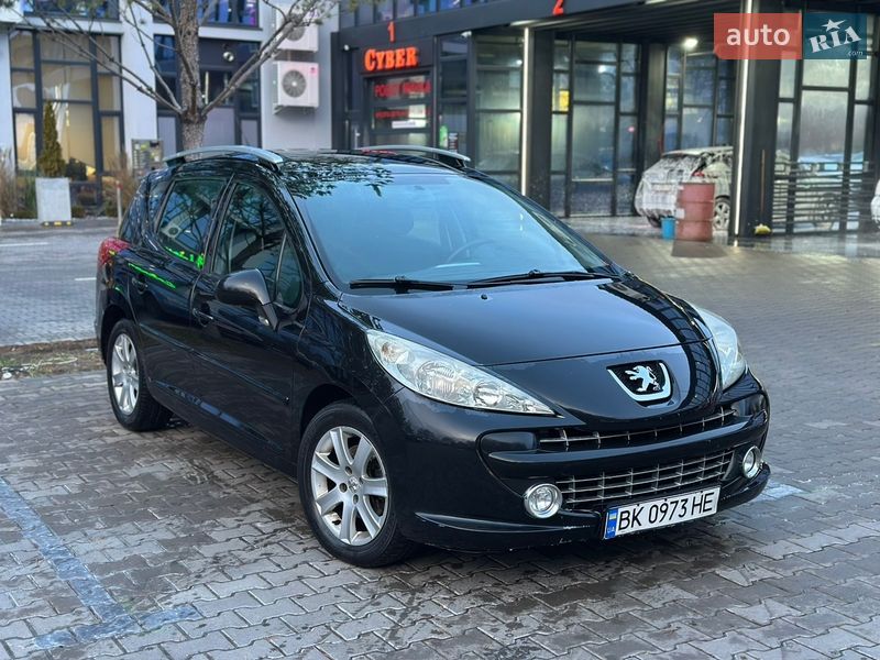 Универсал Peugeot 207 2009 в Ровно