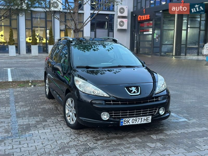 Универсал Peugeot 207 2009 в Ровно