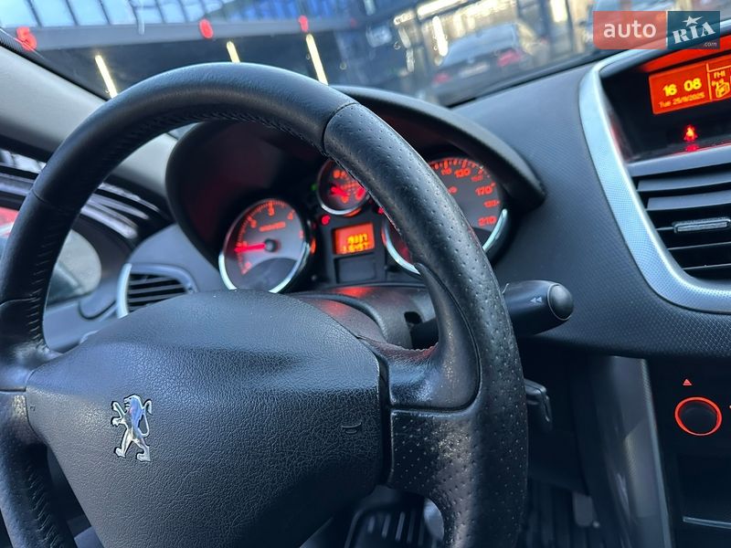 Универсал Peugeot 207 2009 в Ровно