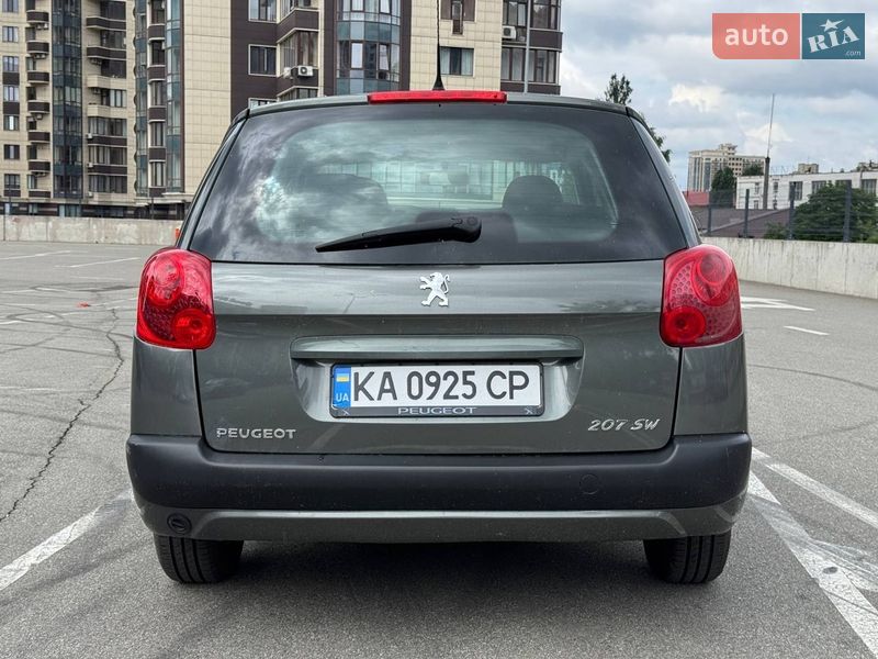 Универсал Peugeot 207 2011 в Киеве