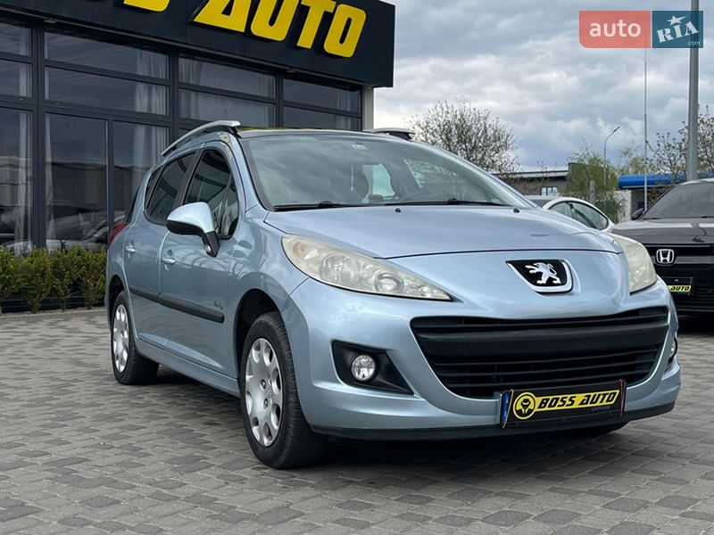 Peugeot 207 2010 Peugeot 207 2010