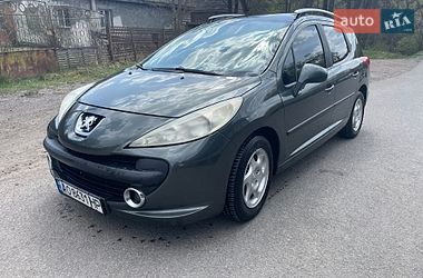 Универсал Peugeot 207 2009 в Воловце