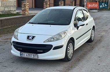 Хэтчбек Peugeot 207 2008 в Волочиске