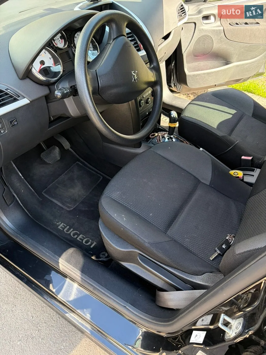 2010 Peugeot 207 - мініатюра 9