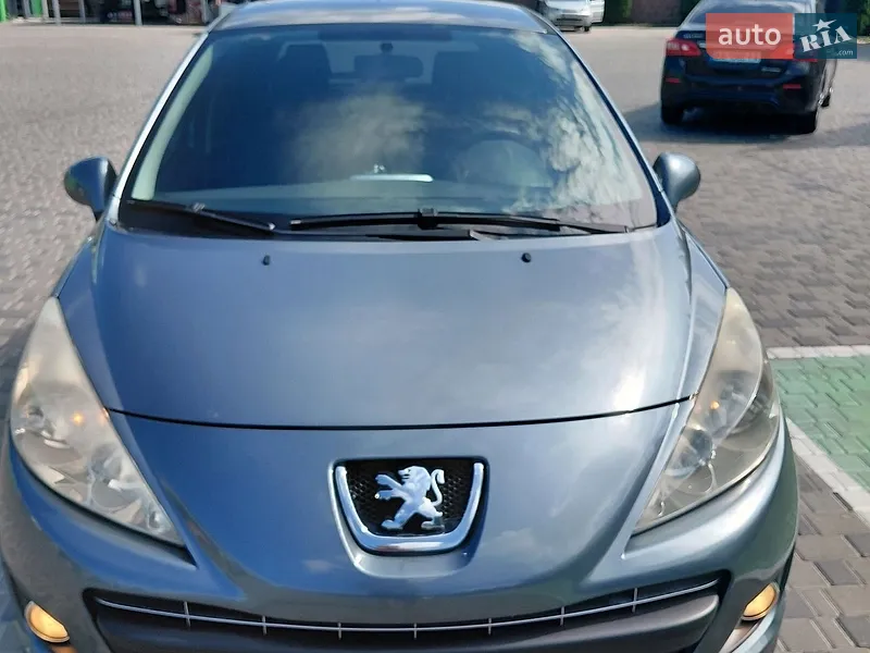Peugeot 207 2011