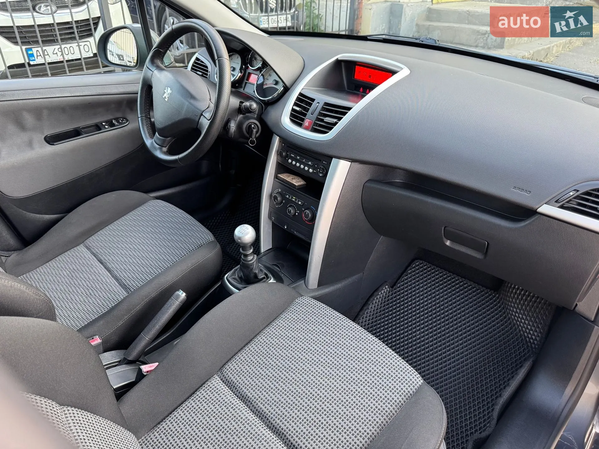 2011 Peugeot 207 - мініатюра 17