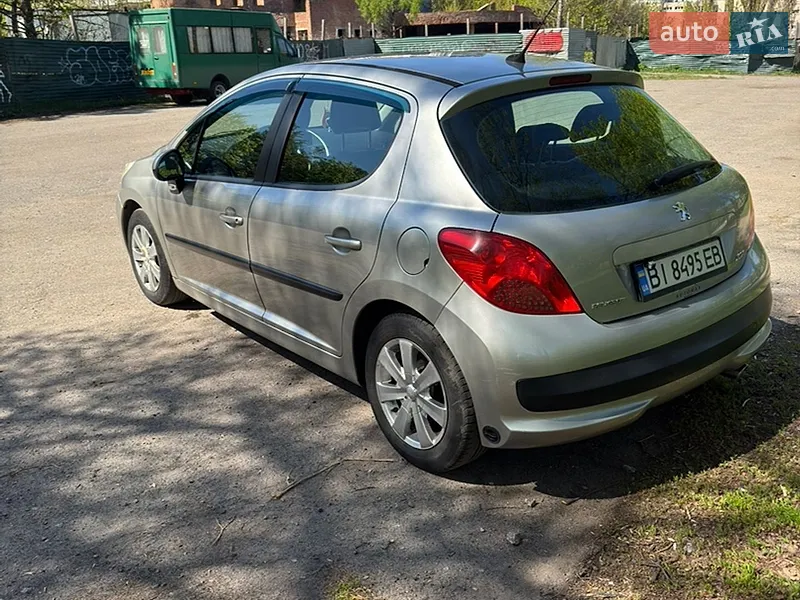 Peugeot 207 2006