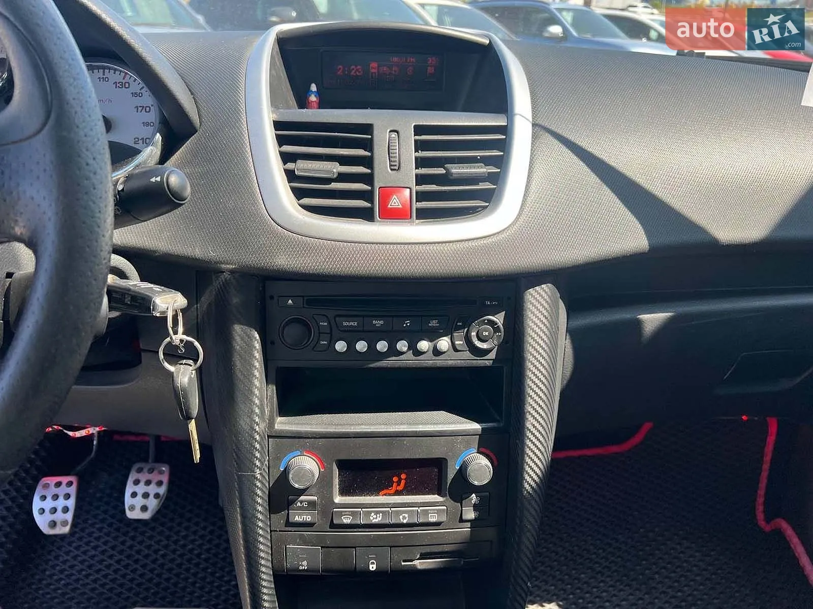 2010 Peugeot 207 - мініатюра 25