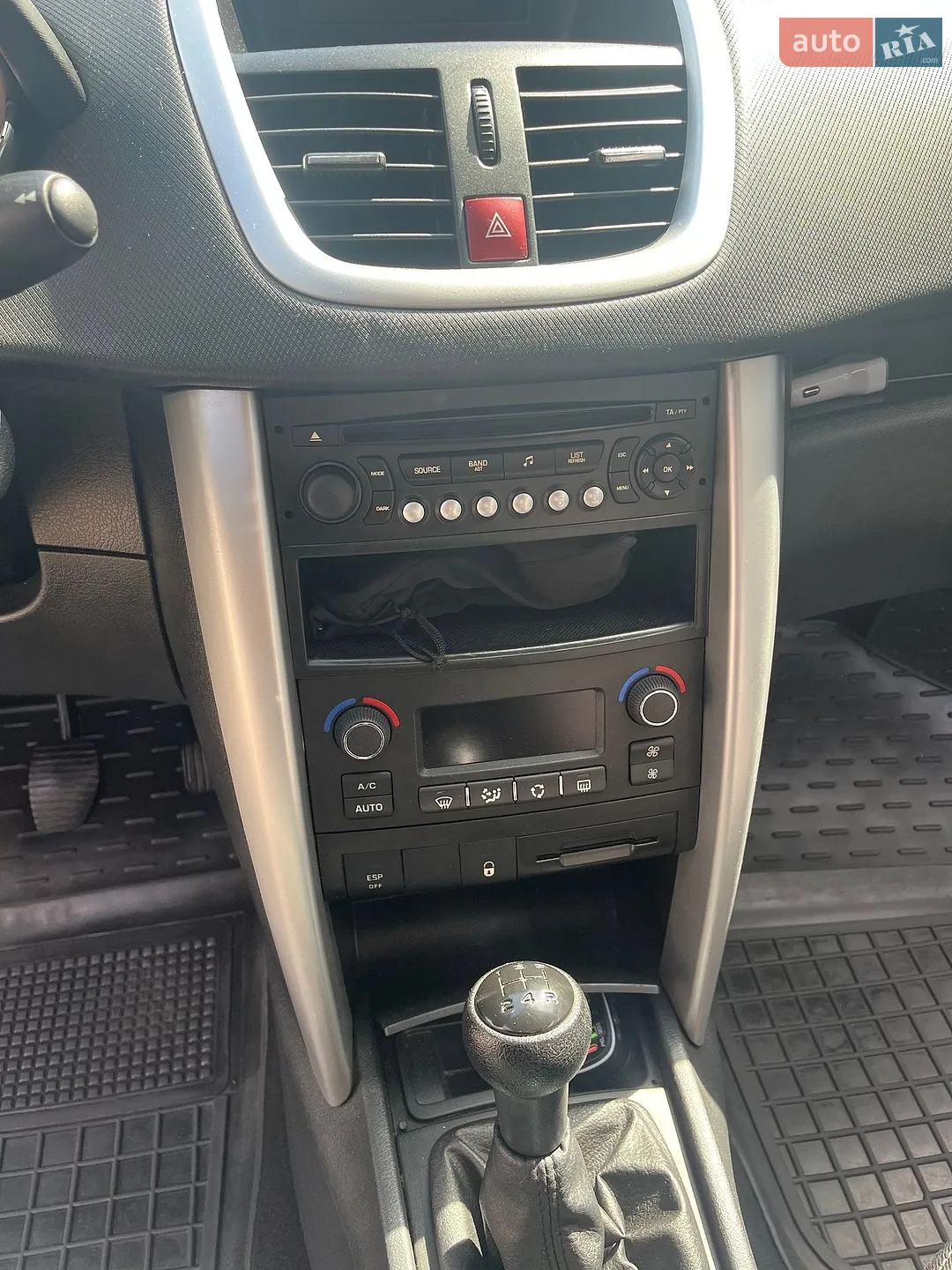 2010 Peugeot 207 - мініатюра 26