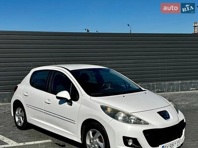 Peugeot 207 2011