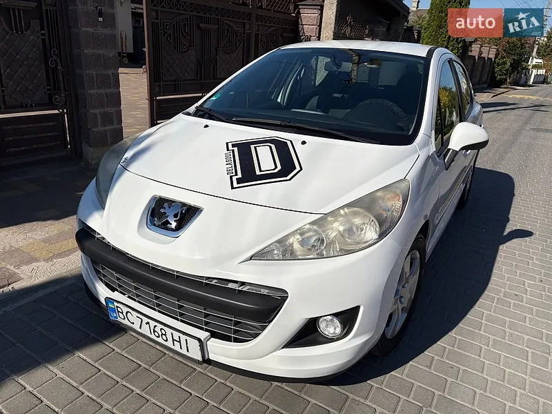 Peugeot 207 2012