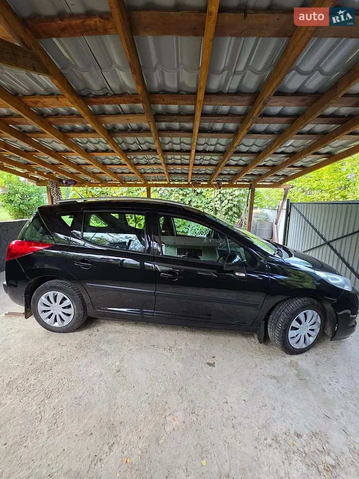Peugeot 207 2011