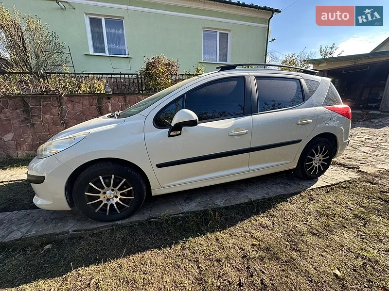 Peugeot 207