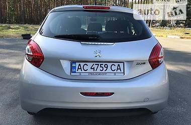 Хетчбек Peugeot 208 2014 в Києві