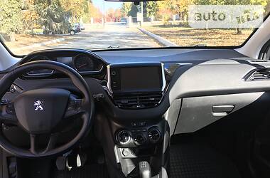 Хетчбек Peugeot 208 2014 в Луцьку