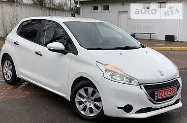 Хэтчбек Peugeot 208 2014 в Луцке