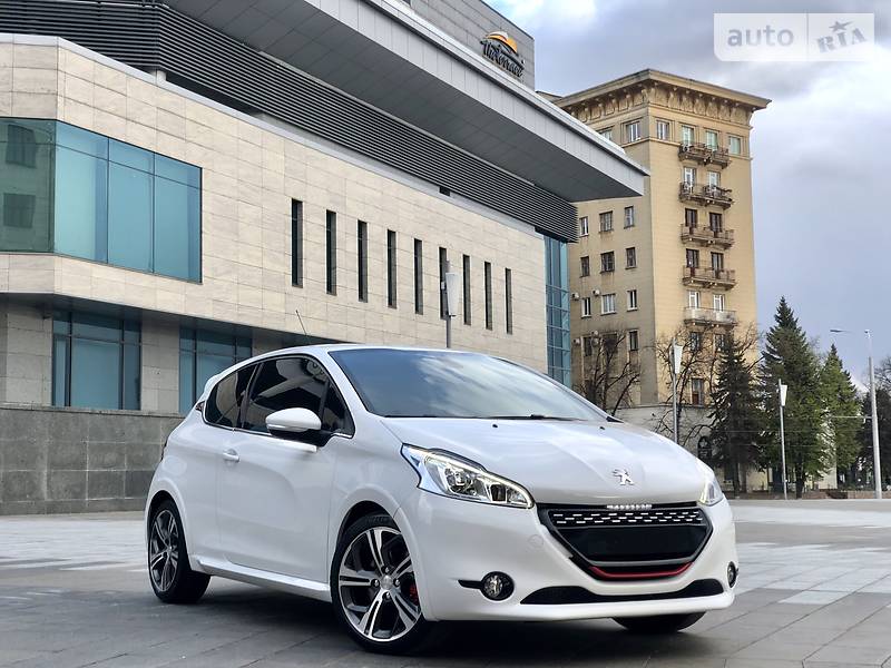 Хетчбек Peugeot 208 2014 в Харкові