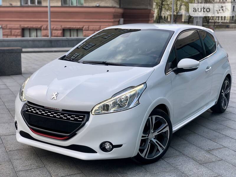 Хетчбек Peugeot 208 2014 в Харкові