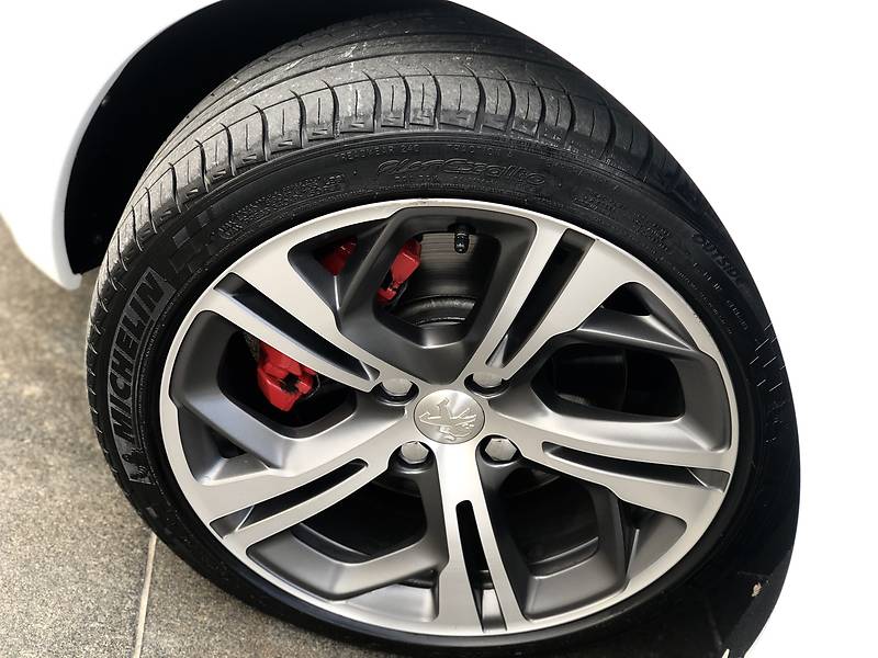 Хетчбек Peugeot 208 2014 в Харкові