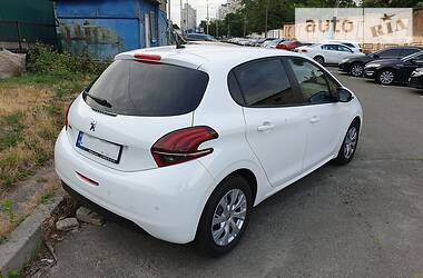 Хэтчбек Peugeot 208 2019 в Киеве