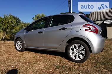 Хэтчбек Peugeot 208 2013 в Полтаве