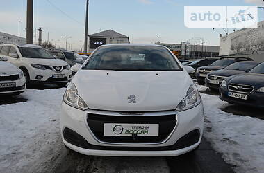 Хэтчбек Peugeot 208 2016 в Киеве