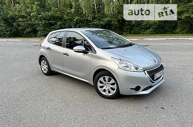 Купе Peugeot 208 2013 в Трускавці