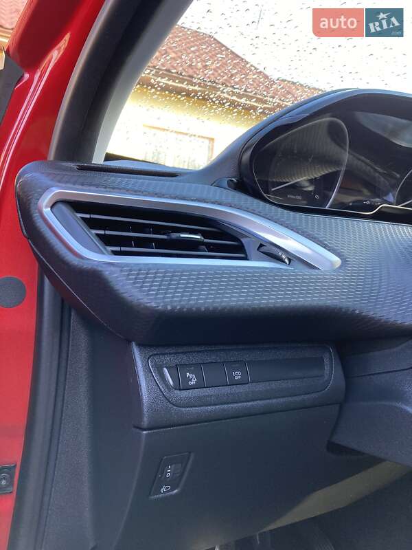 Хетчбек Peugeot 208 2019 в Снятині