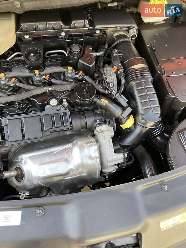 Хетчбек Peugeot 208 2019 в Снятині