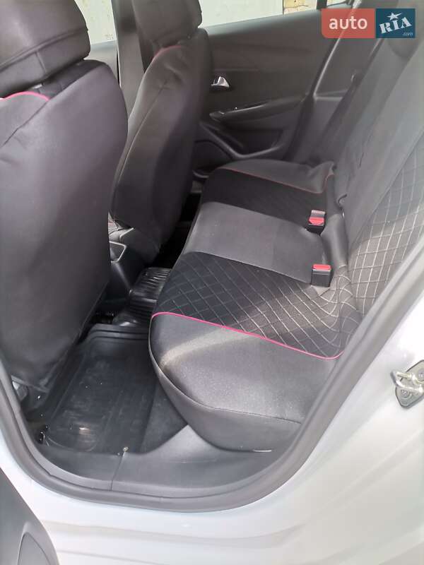 Хетчбек Peugeot 208 2022 в Києві