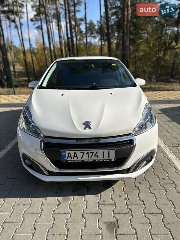 Хэтчбек Peugeot 208 2019 в Ирпене