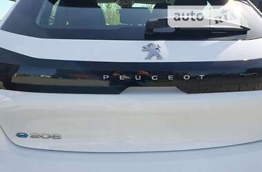 Хетчбек Peugeot 208 2023 в Рівному