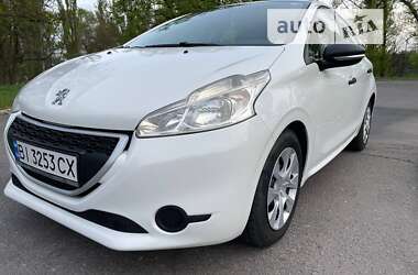 Хетчбек Peugeot 208 2014 в Кременчуці