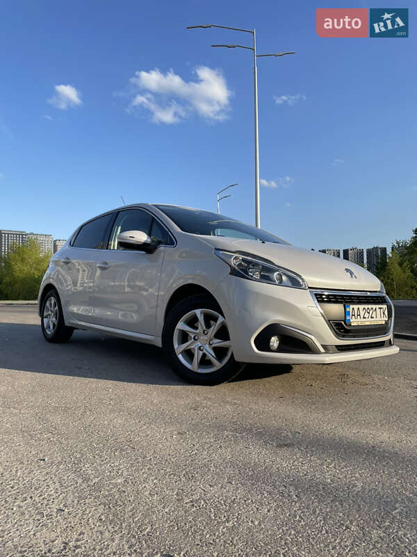 Peugeot 208 2017
