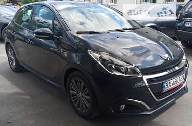 Хетчбек Peugeot 208 2016 в Хмельницькому