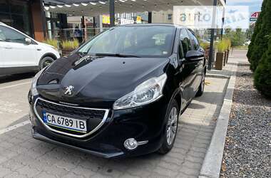 Хэтчбек Peugeot 208 2012 в Черкассах