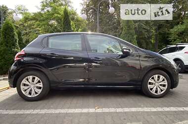 Хэтчбек Peugeot 208 2012 в Черкассах