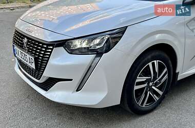 Хэтчбек Peugeot 208 2021 в 