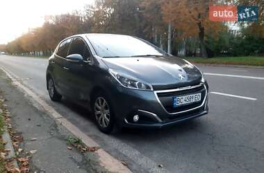 Хэтчбек Peugeot 208 2016 в Львове