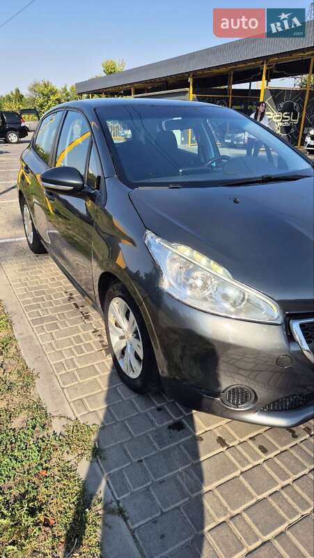 Хэтчбек Peugeot 208 2013 в Павлограде