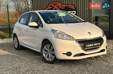 Хетчбек Peugeot 208 2014 в Стрию